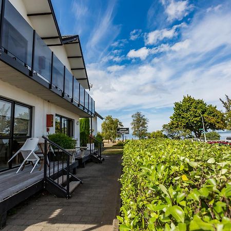Le Chalet Suisse Motel Taupo Exterior foto
